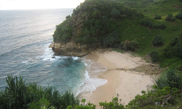 pantai-pringjono-630x380